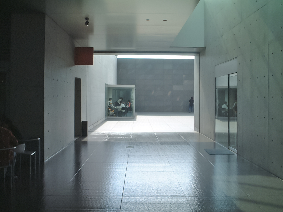 丸亀市猪熊弦一郎現代美術館